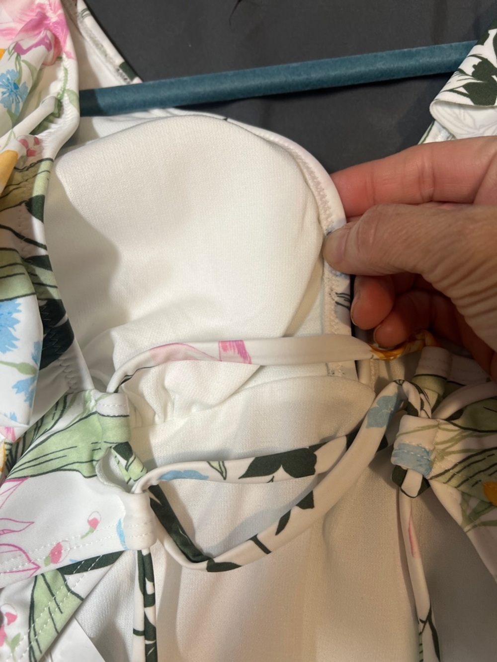 Cupshe White Floral Ruffle One-Piece Swimsuit - Picture 6 of 7